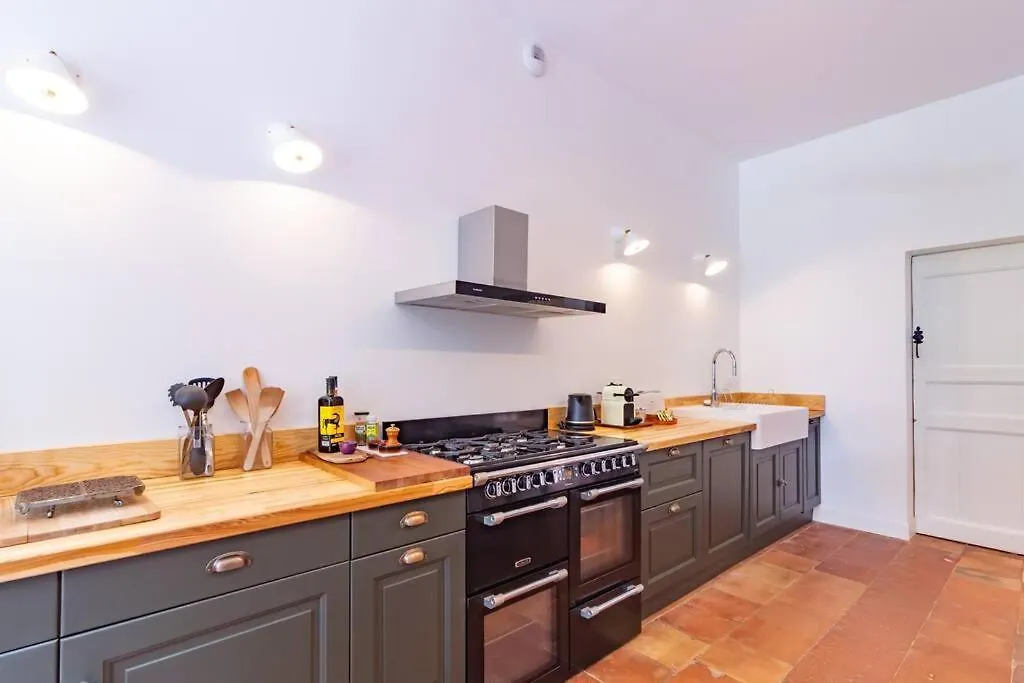 Holiday home Demeure Bajou - Piscine Privee - Parc Arbore Auterive  France