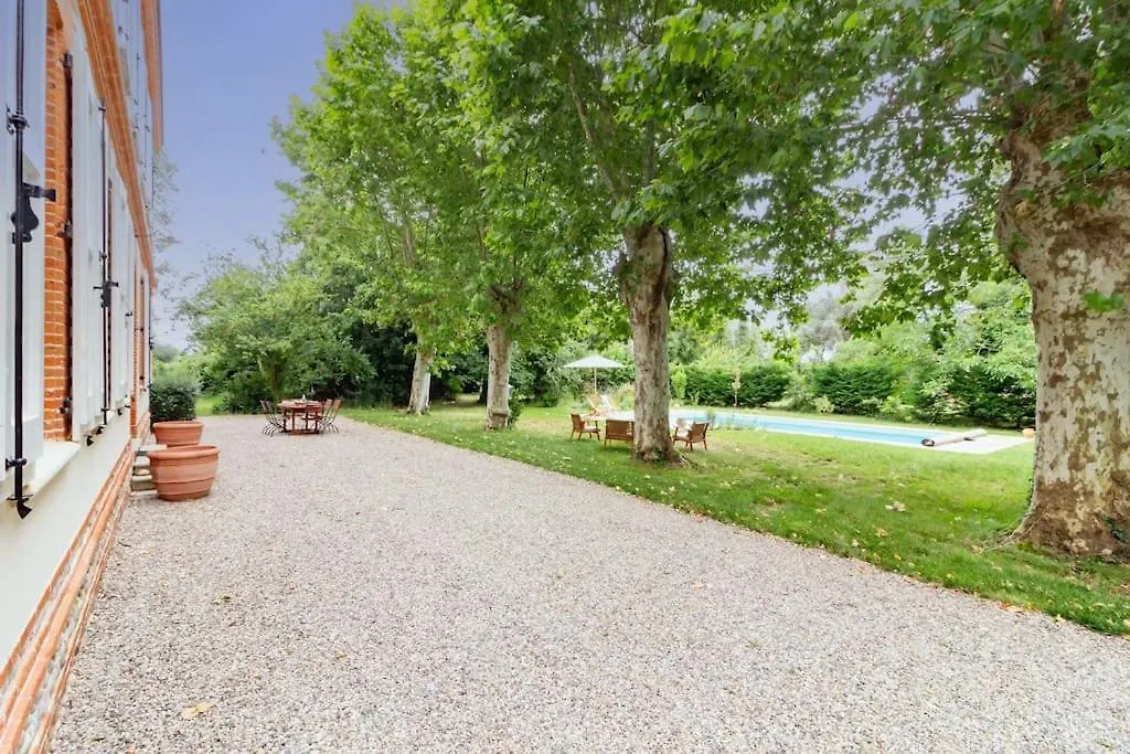 Demeure Bajou - Piscine Privee - Parc Arbore Auterive  Holiday home Auterive (Haute-Garonne)